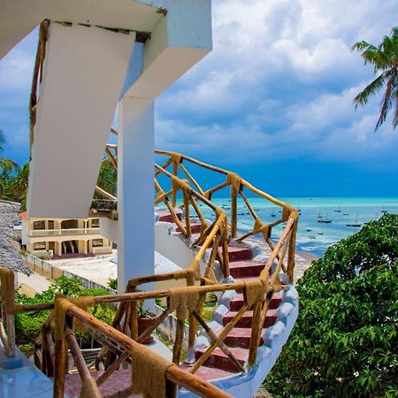 Zaina'S Beach House นูงวี ภายนอก รูปภาพ