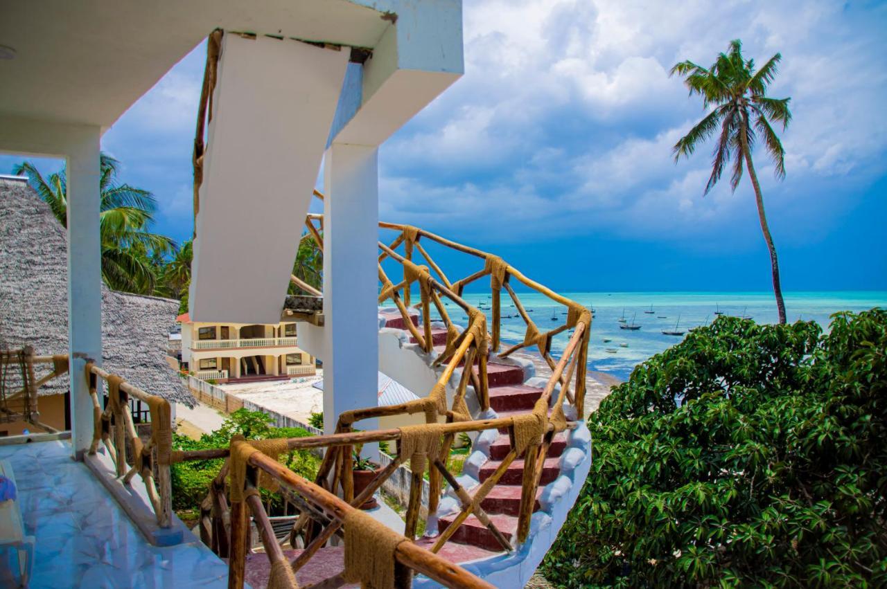 Zaina'S Beach House นูงวี ภายนอก รูปภาพ