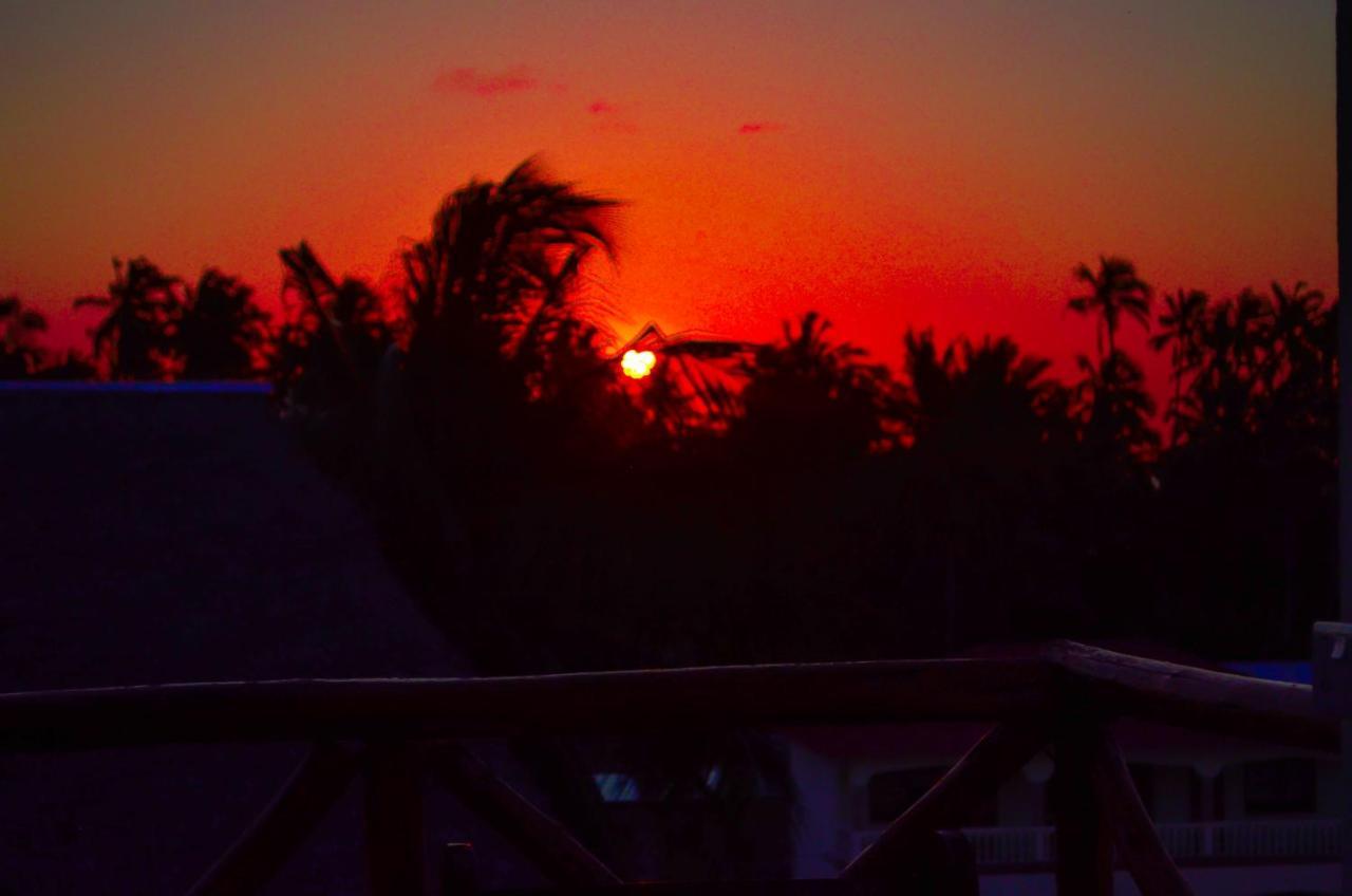 Zaina'S Beach House นูงวี ภายนอก รูปภาพ