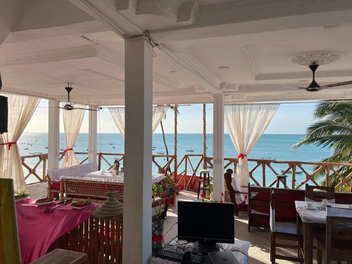 Zaina'S Beach House นูงวี ภายนอก รูปภาพ