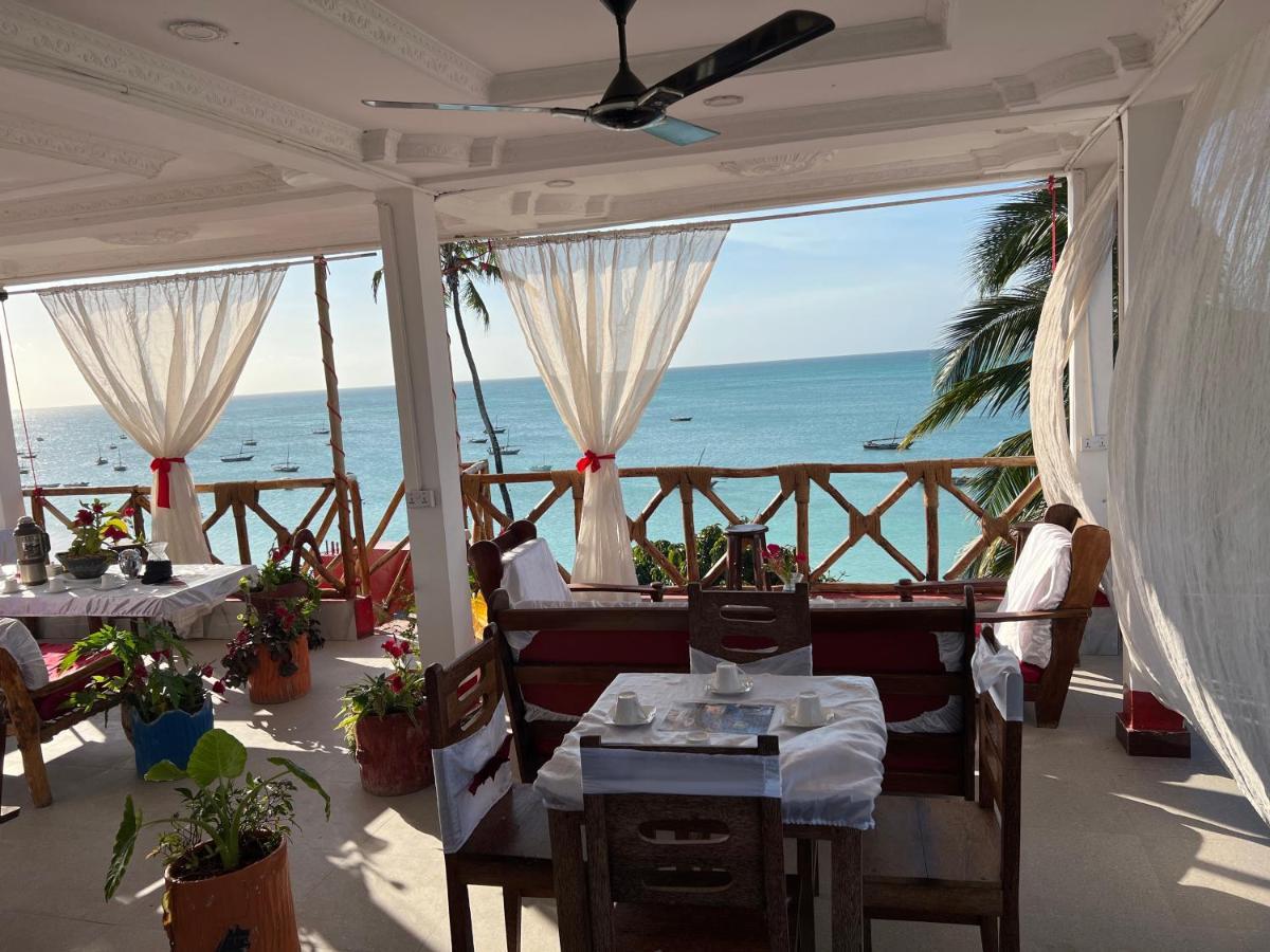 Zaina'S Beach House นูงวี ภายนอก รูปภาพ
