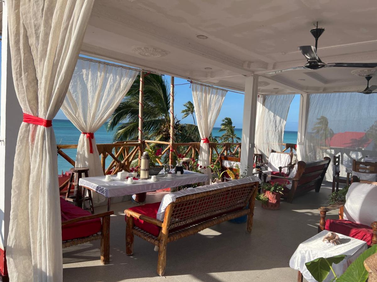 Zaina'S Beach House นูงวี ภายนอก รูปภาพ