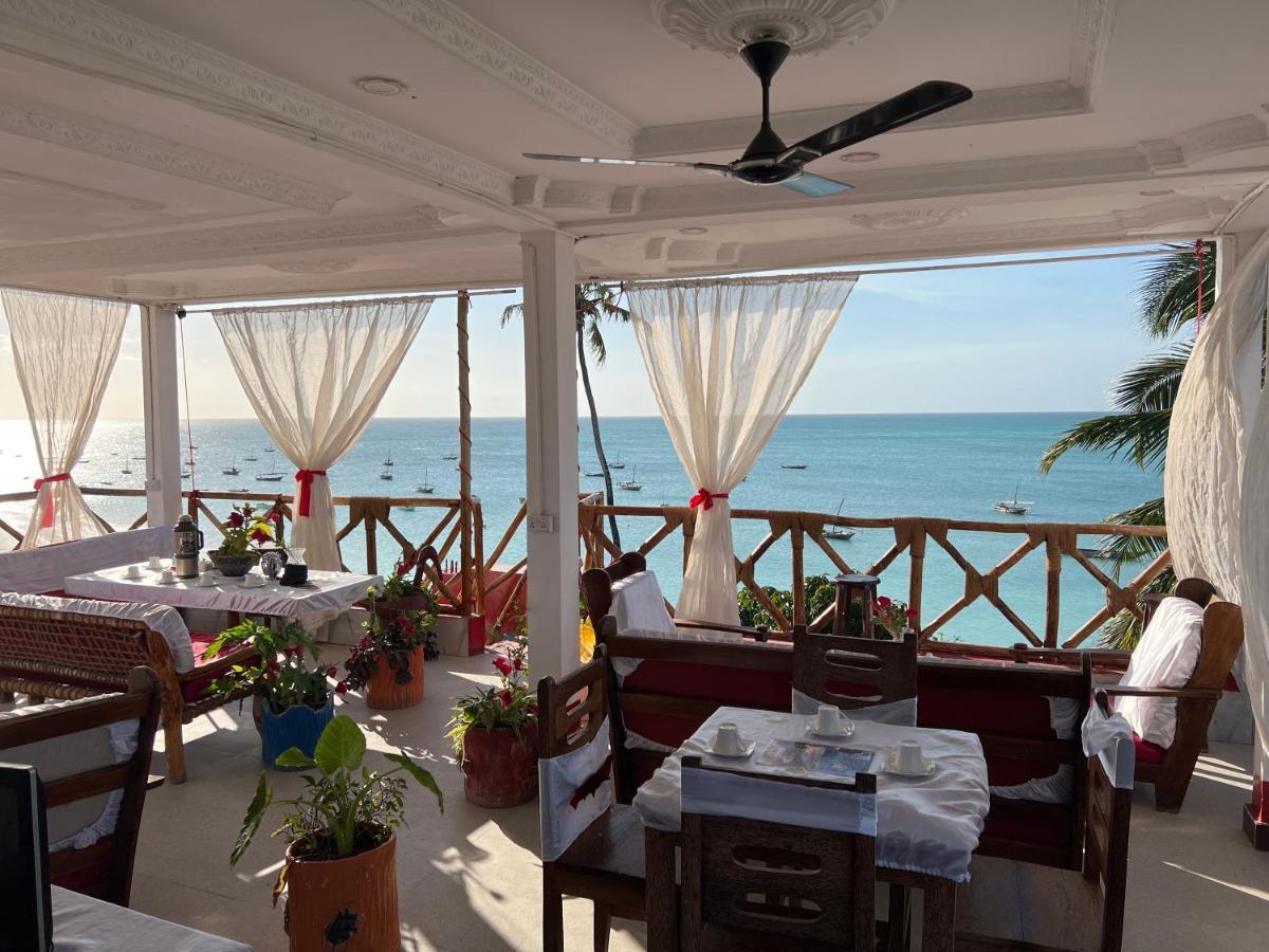 Zaina'S Beach House นูงวี ภายนอก รูปภาพ