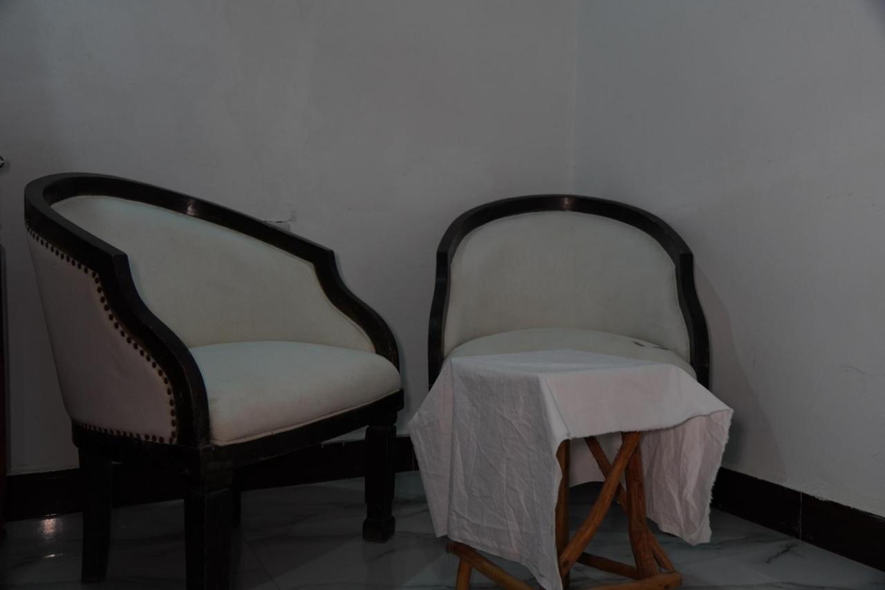 Zaina'S Beach House นูงวี ภายนอก รูปภาพ