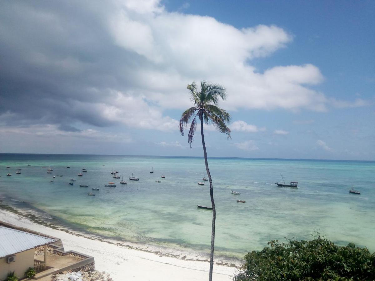 Zaina'S Beach House นูงวี ภายนอก รูปภาพ