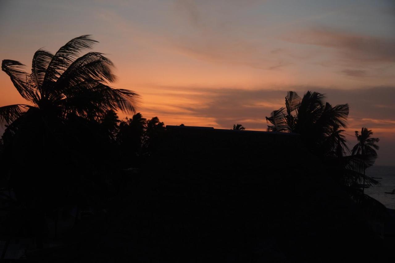Zaina'S Beach House นูงวี ภายนอก รูปภาพ