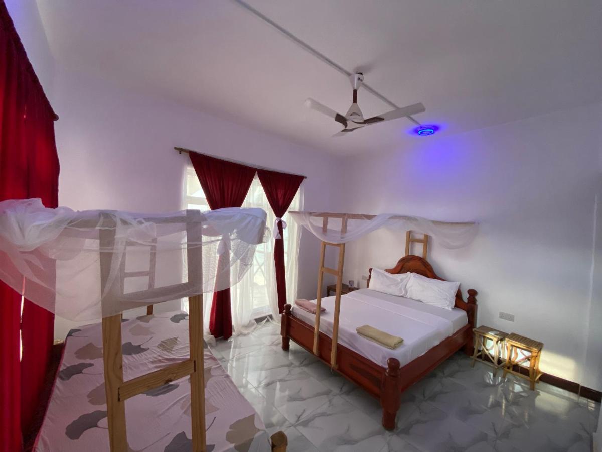 Zaina'S Beach House นูงวี ภายนอก รูปภาพ