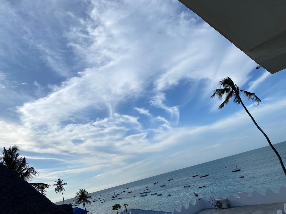 Zaina'S Beach House นูงวี ภายนอก รูปภาพ
