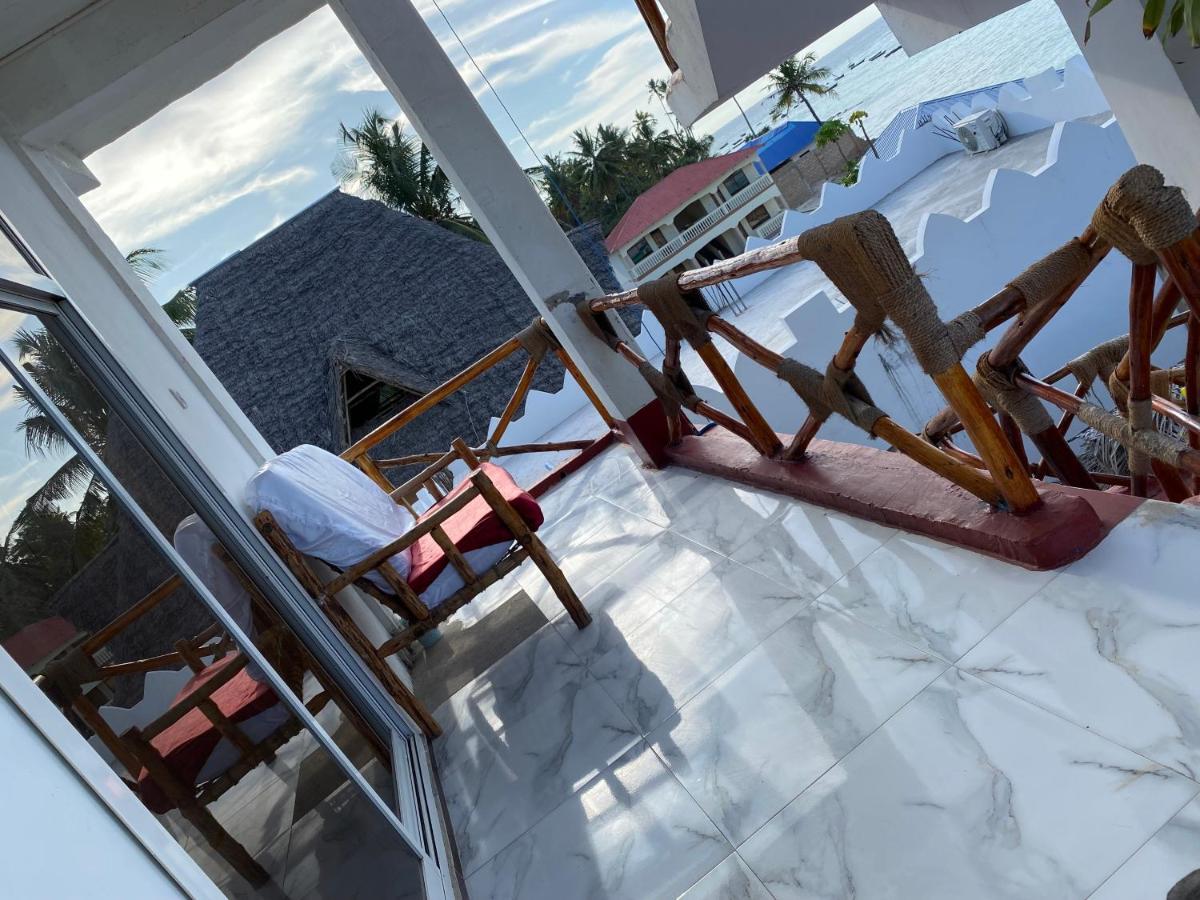 Zaina'S Beach House นูงวี ภายนอก รูปภาพ
